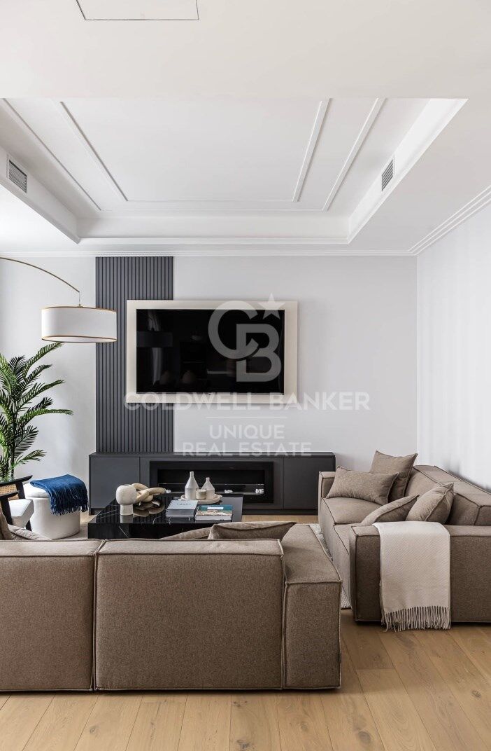 Apartamento en Madrid, España 3 dormitorios, 160 m2 No. 158109