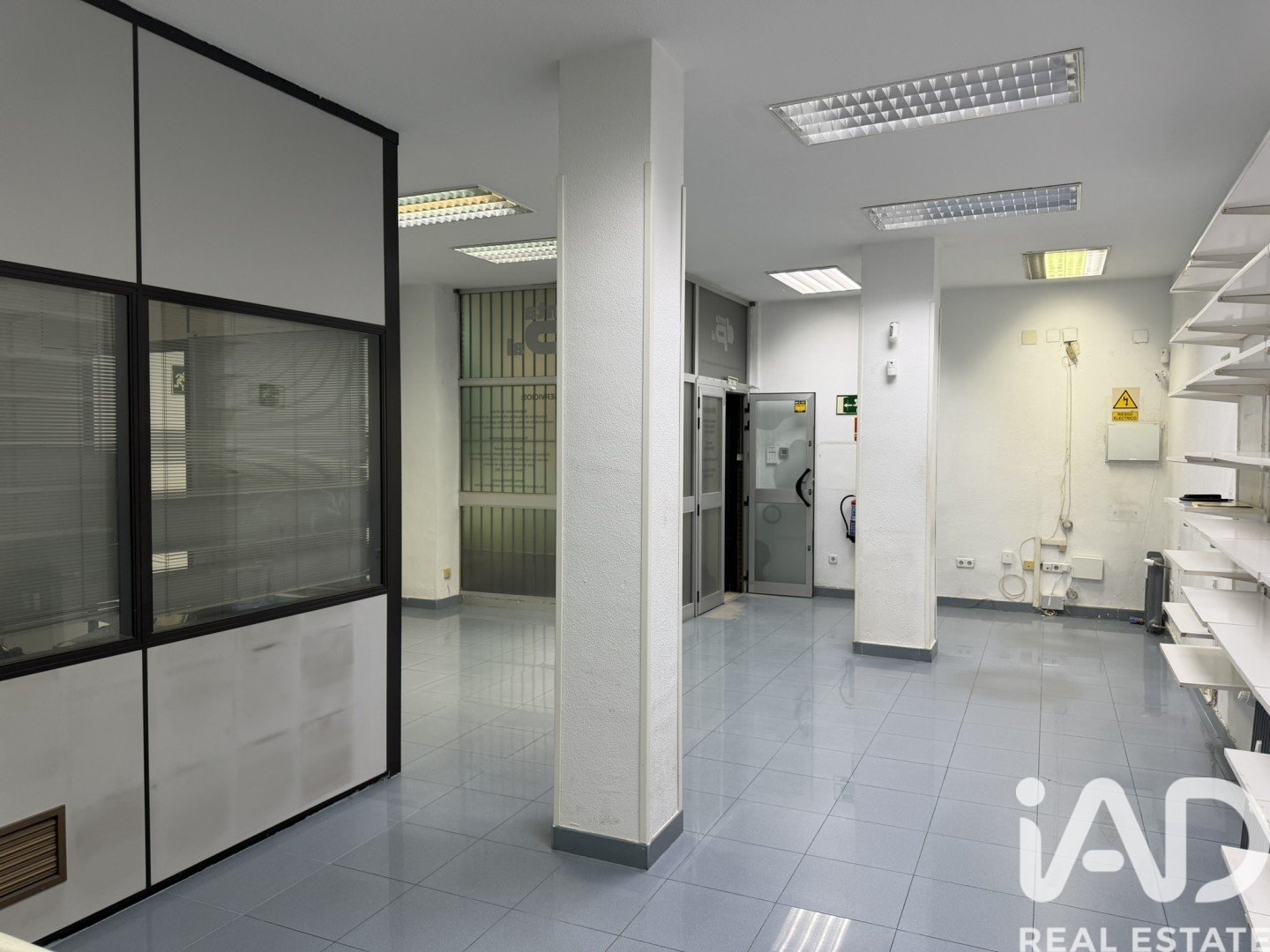 Office à Madrid, Espagne 161 m2 No. 188400