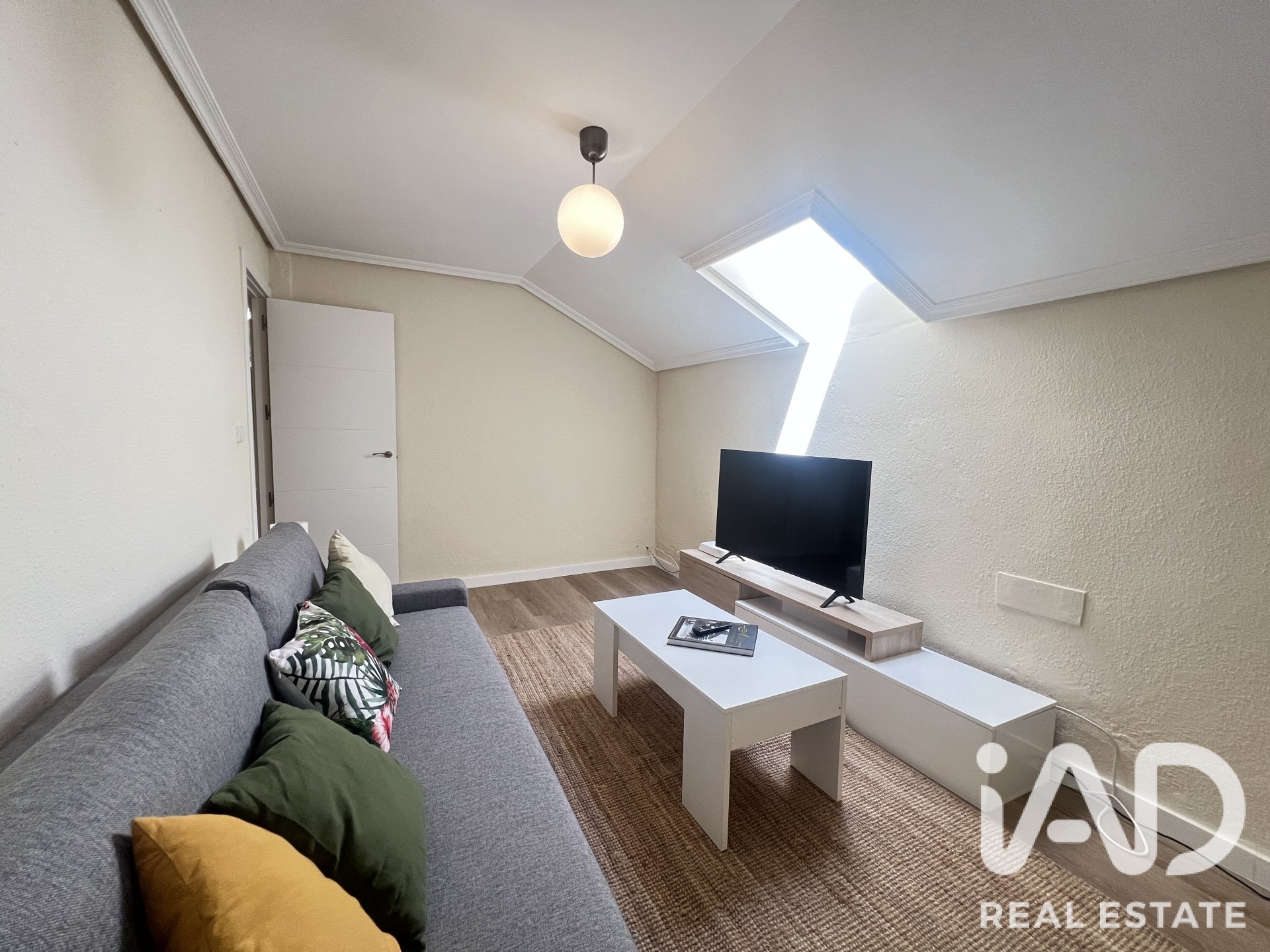 Dzīvoklis Aviles, Asturias, Spānijā 2 istabas, 82 m2 Nr. 188404