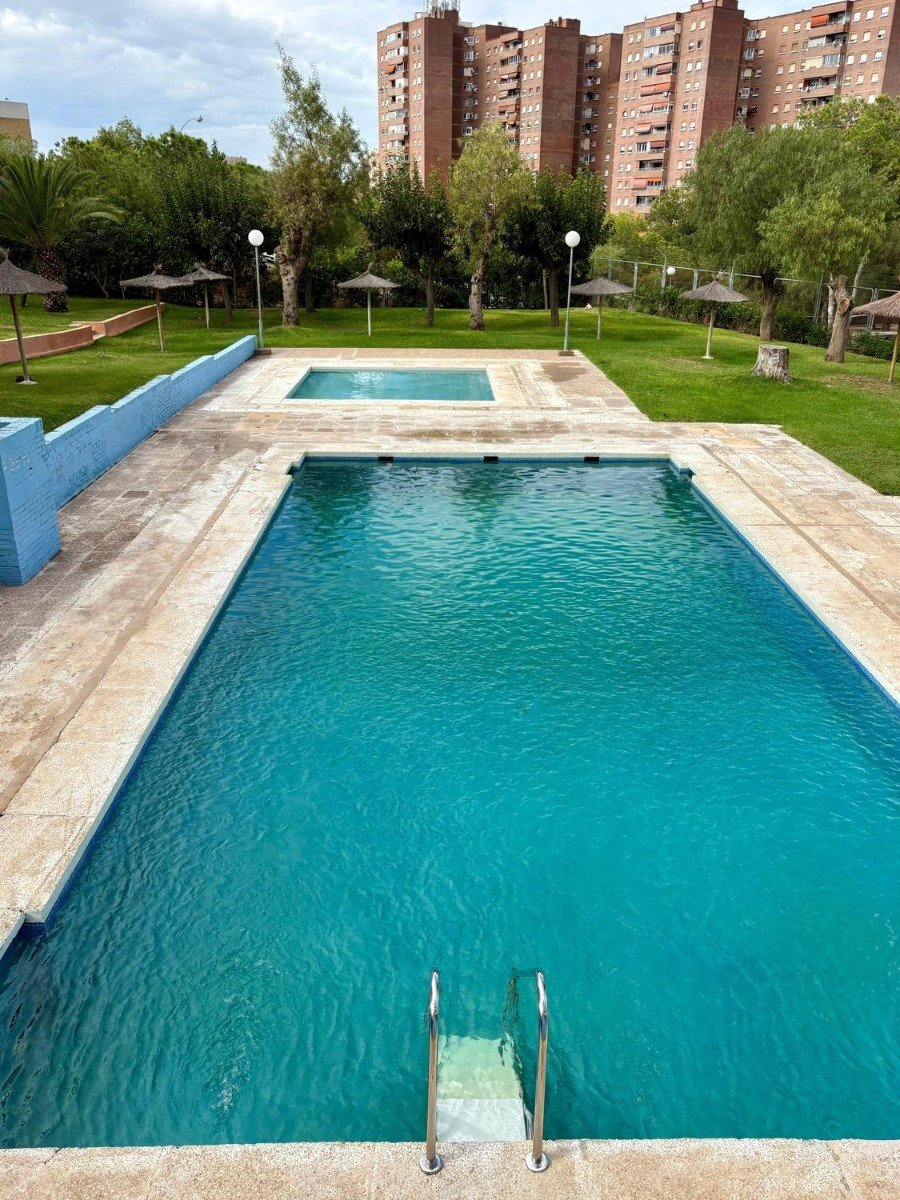 Lägenhet i Alicante, Spanien 3 sovrum, 120 kvm. Nr. 151381