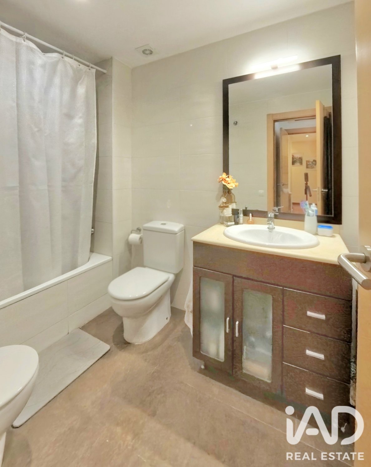 Apartment in Barcelona, Spain 3 bedrooms, 87 sq.m. No. 187902