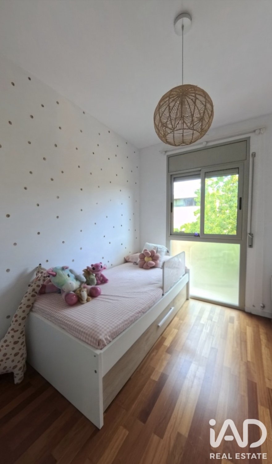 Apartment in Barcelona, Spain 3 bedrooms, 87 sq.m. No. 187902