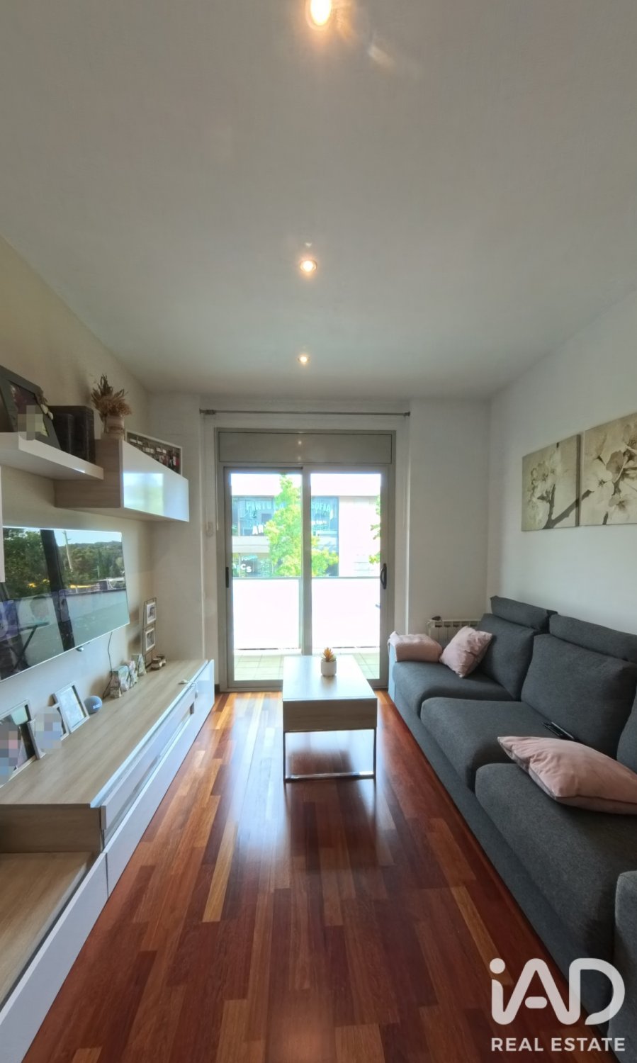 Apartment in Barcelona, Spain 3 bedrooms, 87 sq.m. No. 187902