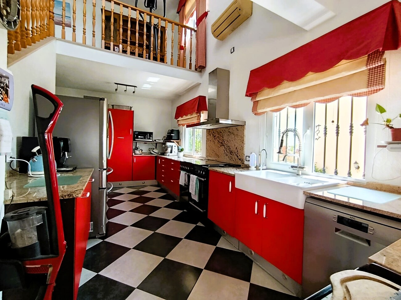 Villa à Alicante, Espagne 4 chambres, 214 m2 No. 189766