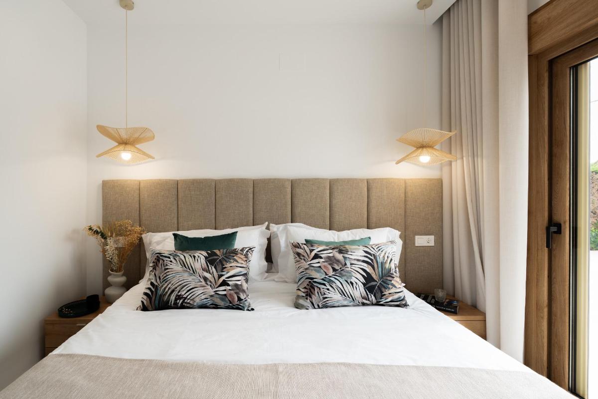 Villa in Alicante, Spain 4 bedrooms, 227 sq.m. No. 148910