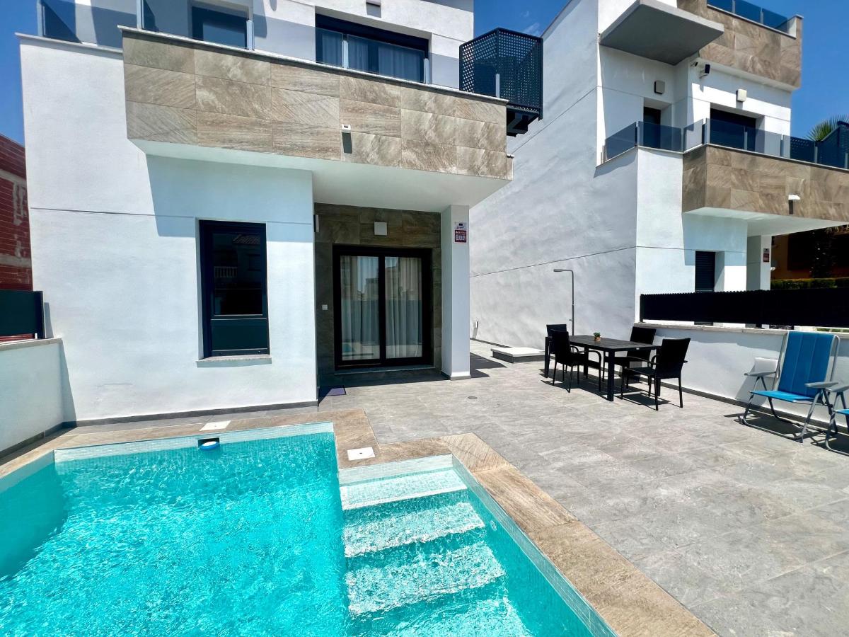 Villa Torrevieja, Alicante, Spānijā 3 istabas, 106 m2 Nr. 148908