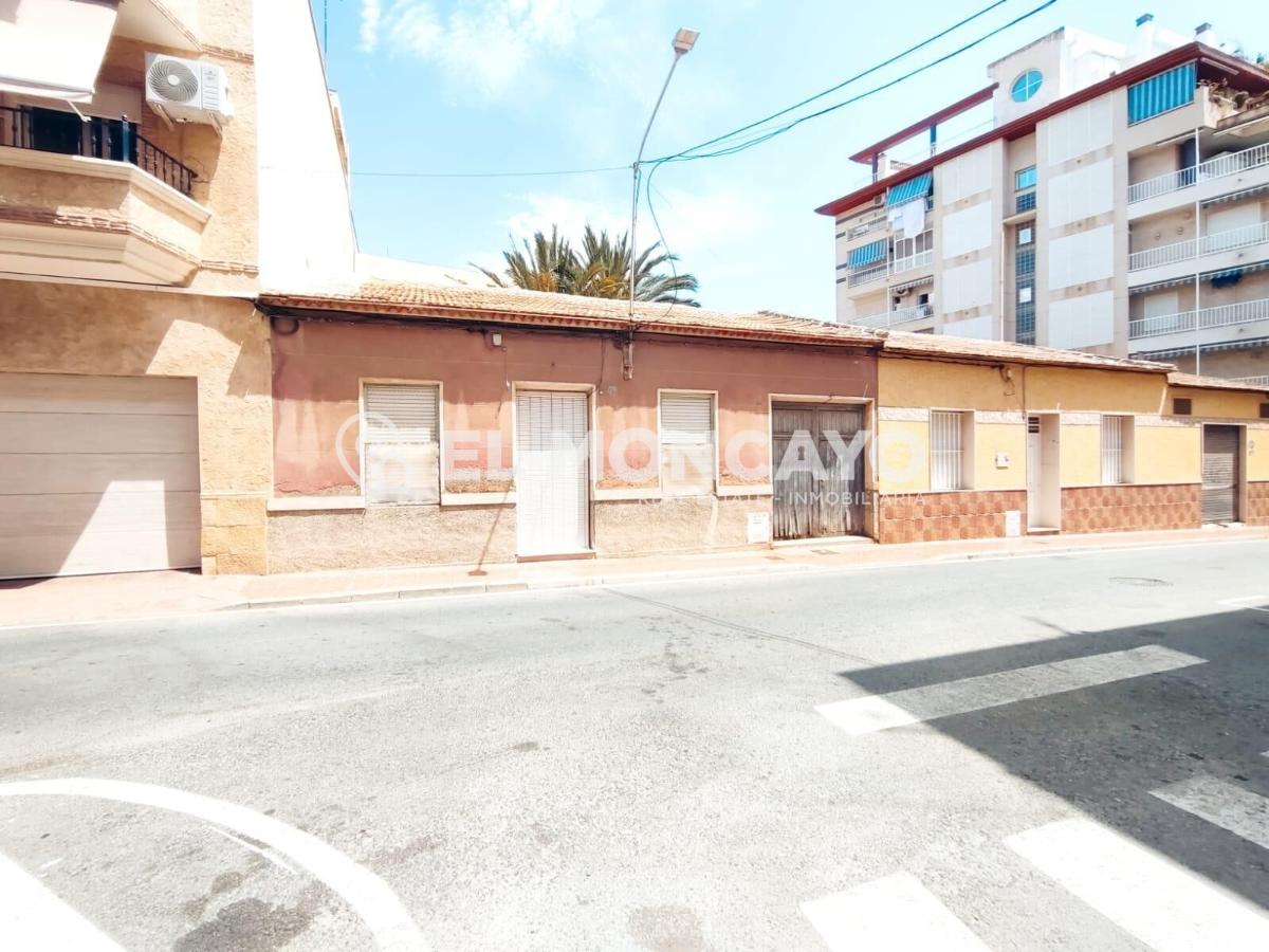 Сasa en Guardamar del Segura, Alicante, España 3 dormitorios, 133 m2 No. 148913