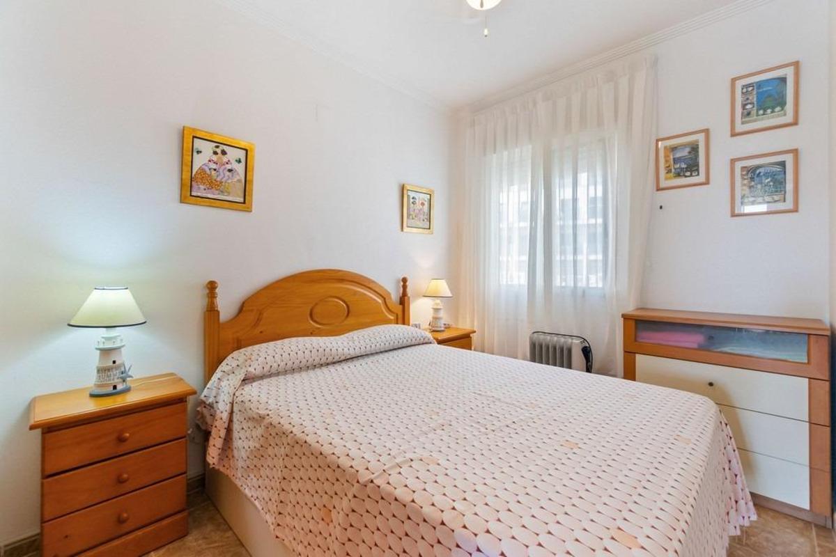 Apartamento en Alicante, España 2 dormitorios, 67 m2 No. 148911
