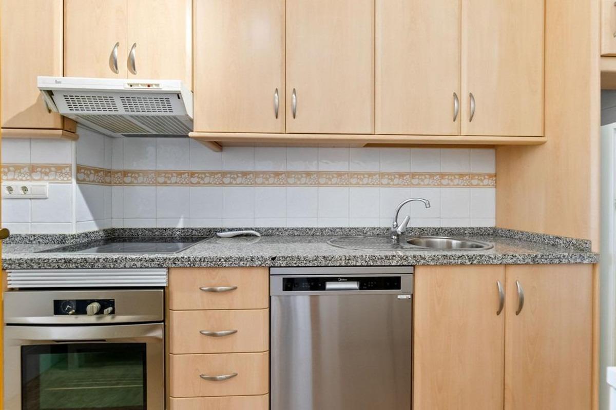 Apartamento en Alicante, España 2 dormitorios, 67 m2 No. 148911