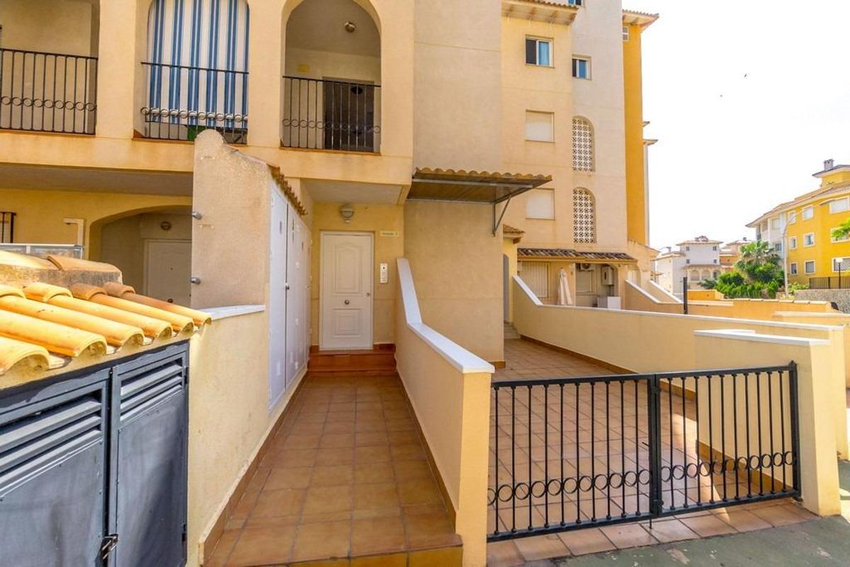 Apartamento en Alicante, España 2 dormitorios, 67 m2 No. 148911
