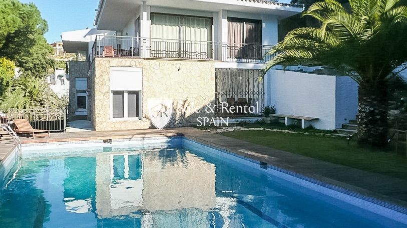 Māja Lloret de Mar, Girona, Spānijā 4 istabas, 300 m2 Nr. 166380