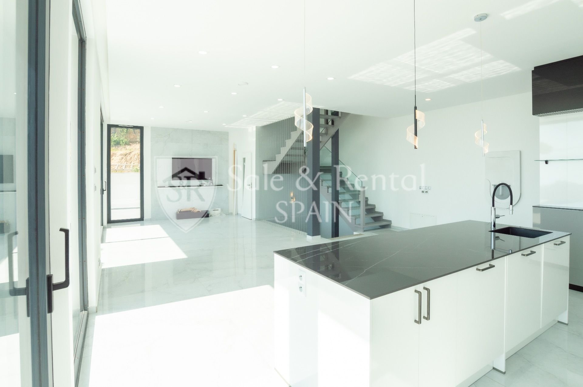 Māja Lloret de Mar, Girona, Spānijā 3 istabas, 270 m2 Nr. 166378