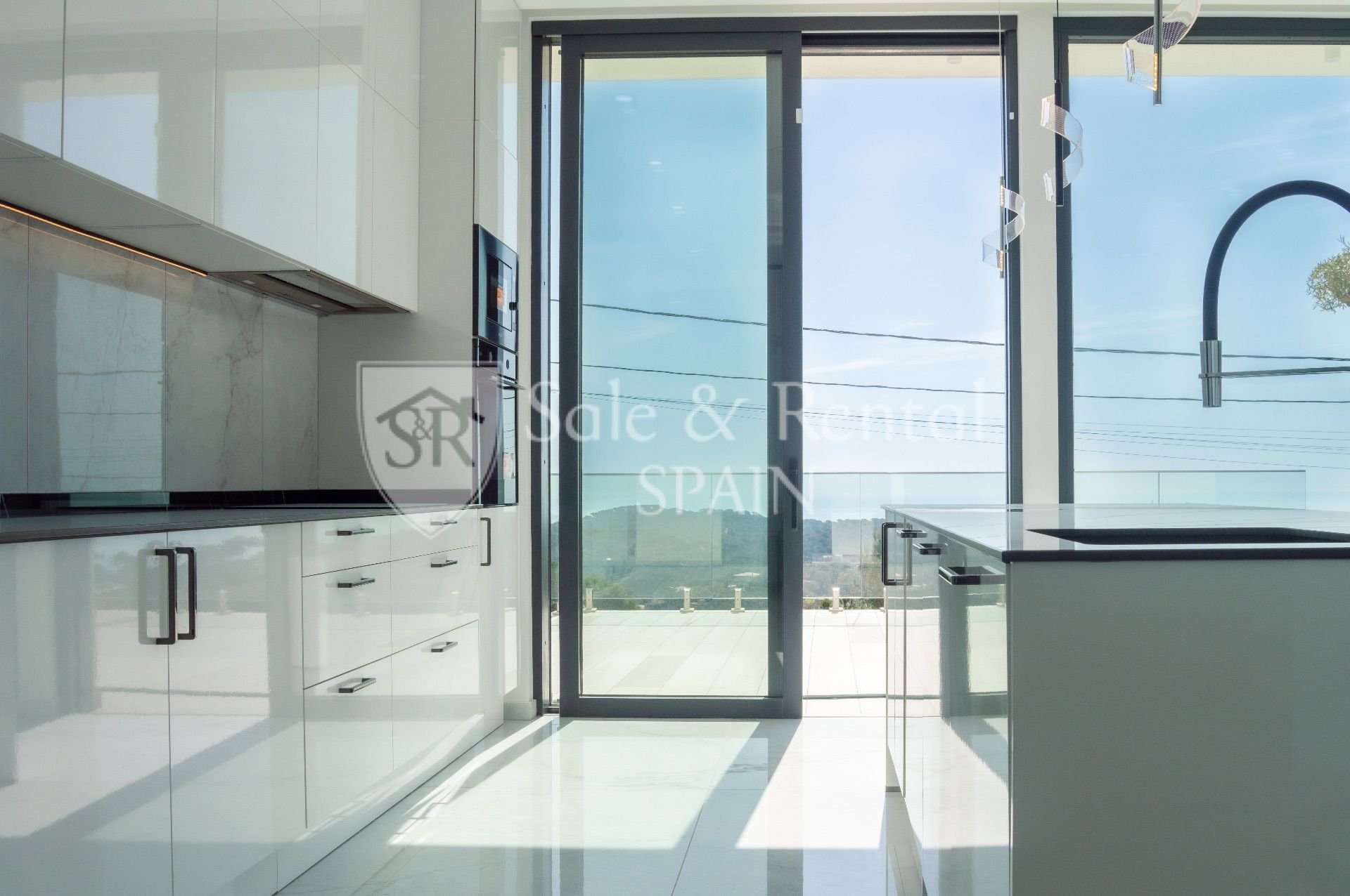 Māja Lloret de Mar, Girona, Spānijā 3 istabas, 270 m2 Nr. 166378