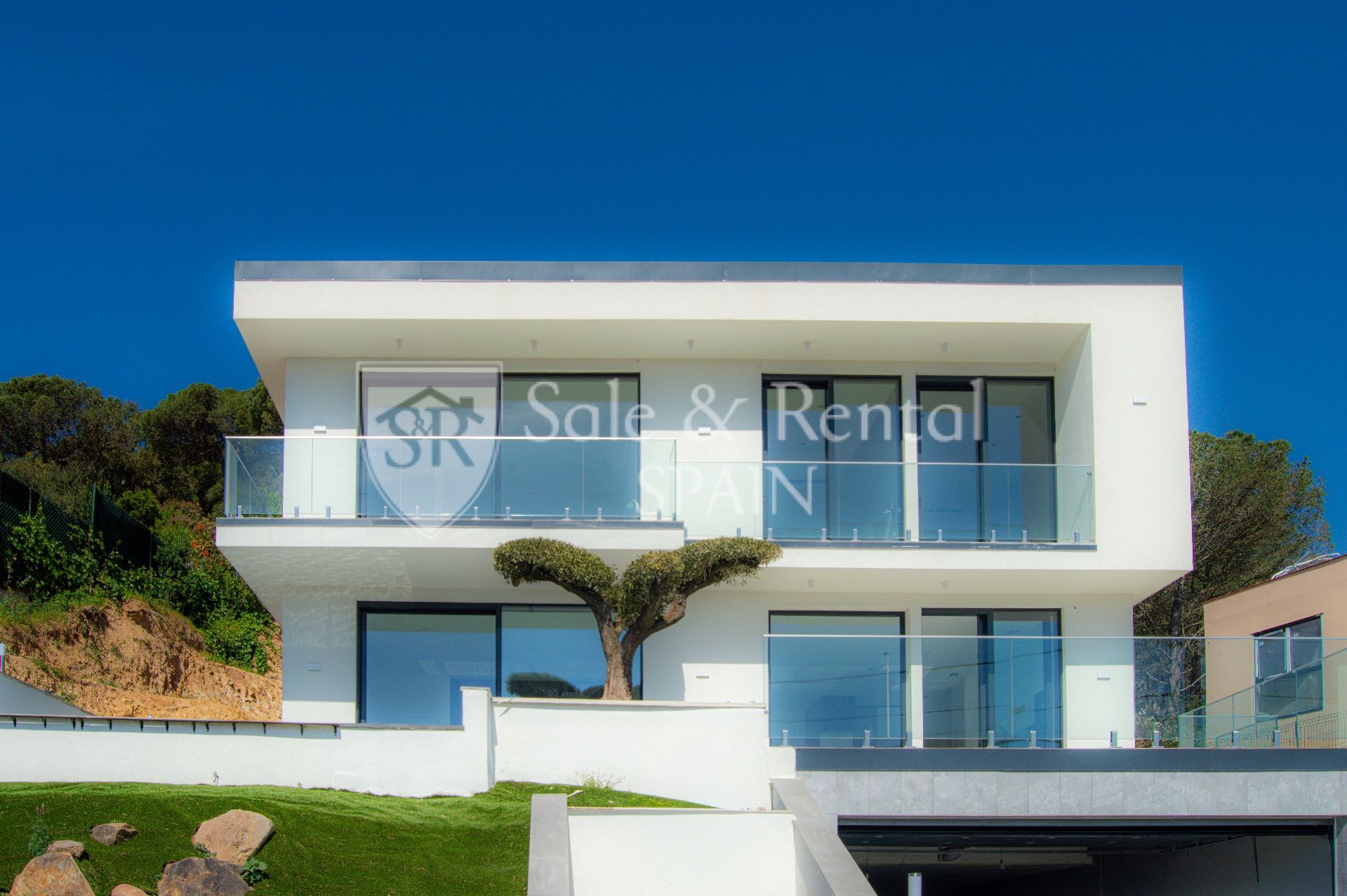 Māja Lloret de Mar, Girona, Spānijā 3 istabas, 270 m2 Nr. 166378