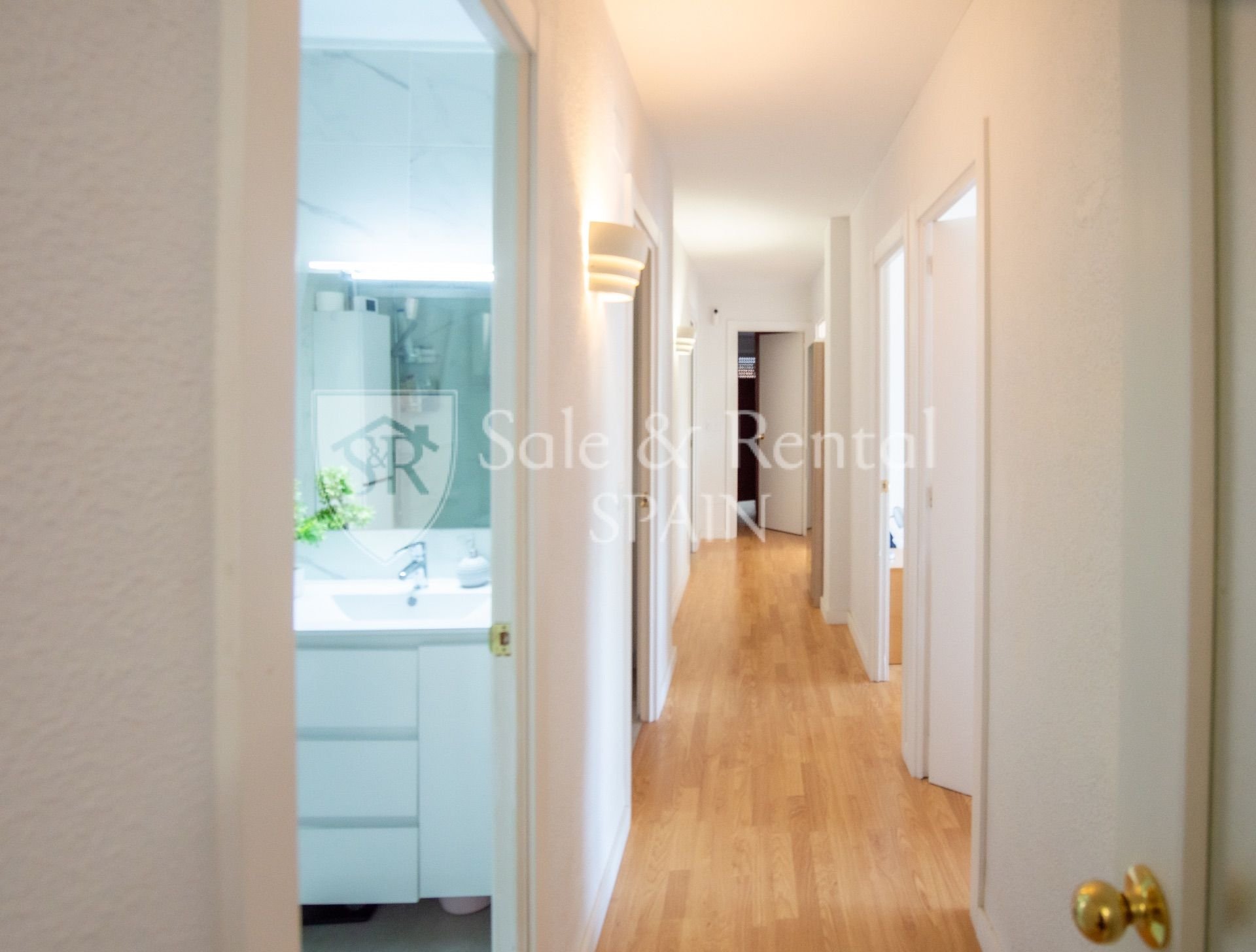 Appartamento a Blanes, Girona, Spagna 4 camere da letto, 104 mq. N° 166382