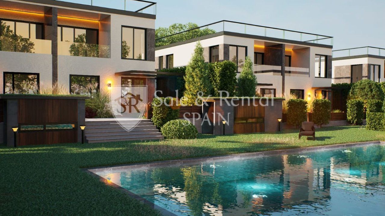 Talo Lloret de Mar, Girona, Espanja 3 makuuhuonetta, 350 m2 No. 166377