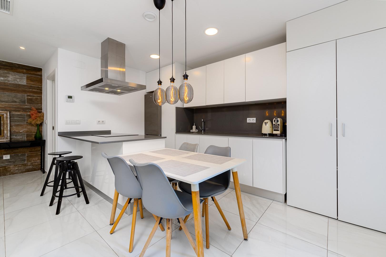 Townhouse à Villamartin, Alicante, Espagne 3 chambres, 134 m2 No. 189721