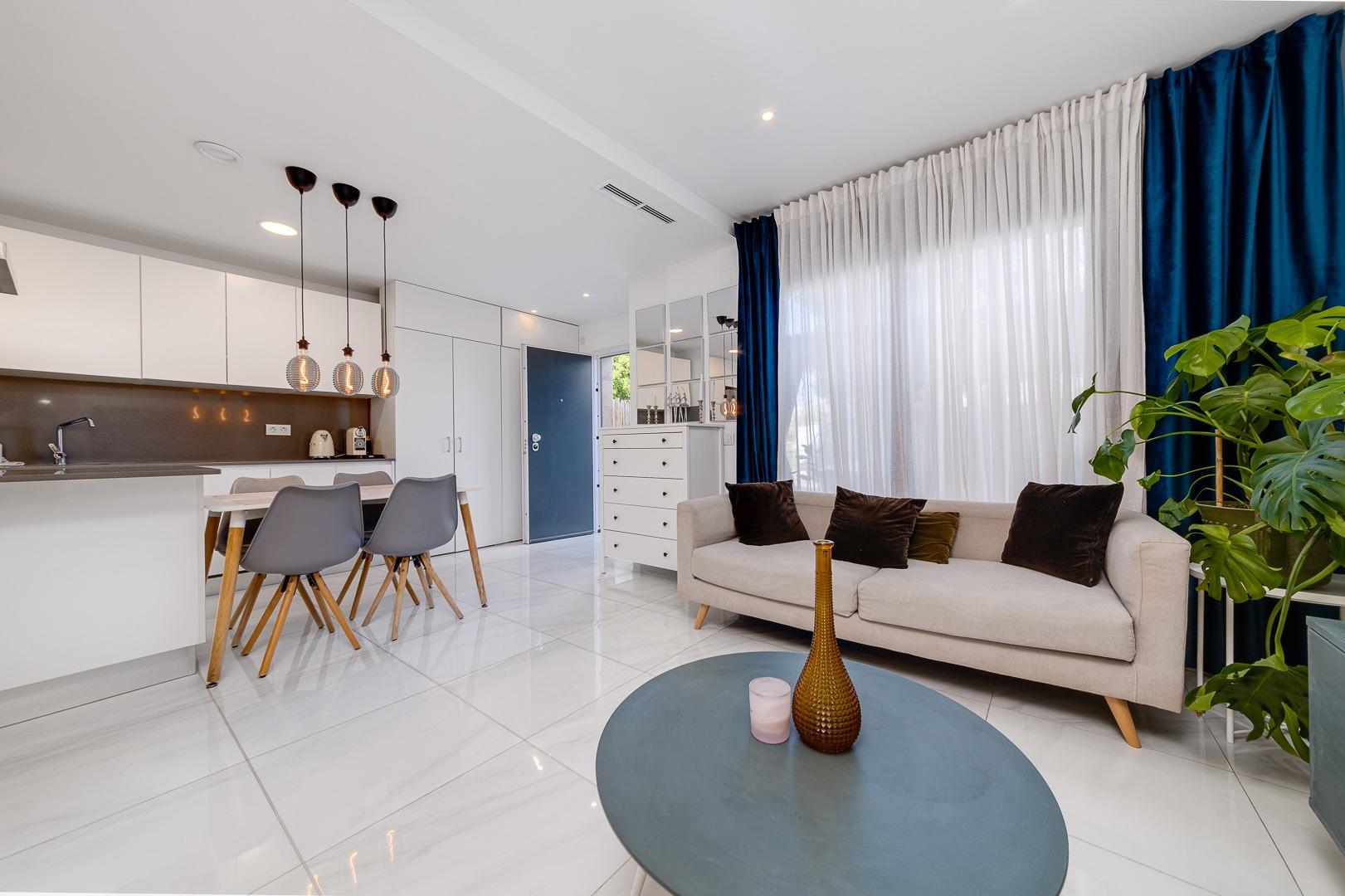 Townhouse à Villamartin, Alicante, Espagne 3 chambres, 134 m2 No. 189721