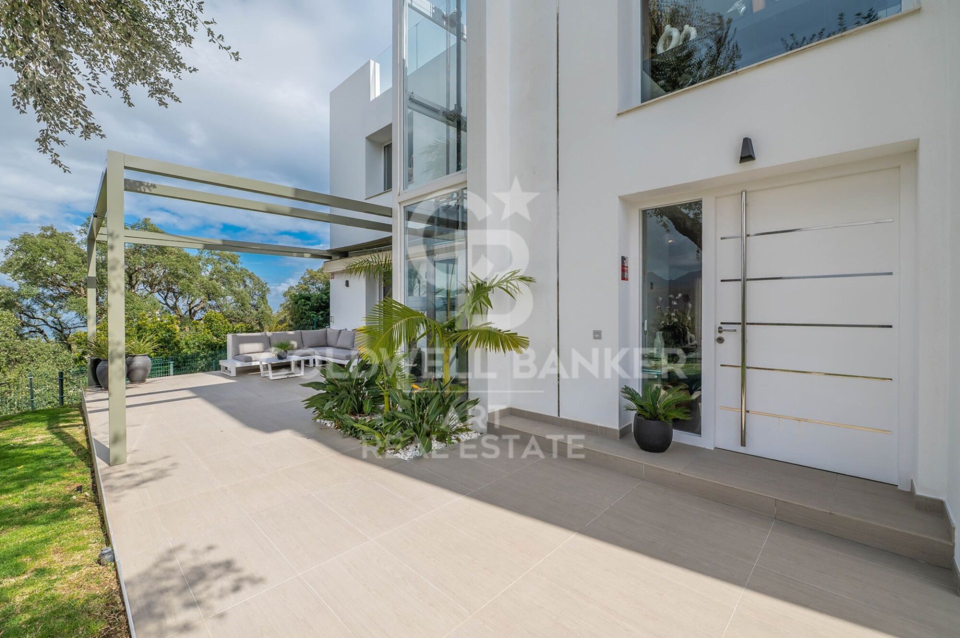 Villa in Ojen, Malaga, Spain 5 bedrooms, 527 sq.m. No. 159071