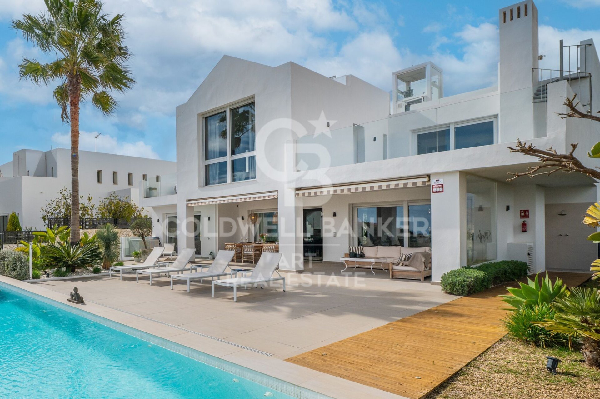 Villa in Ojen, Malaga, Spain 5 bedrooms, 527 sq.m. No. 159071