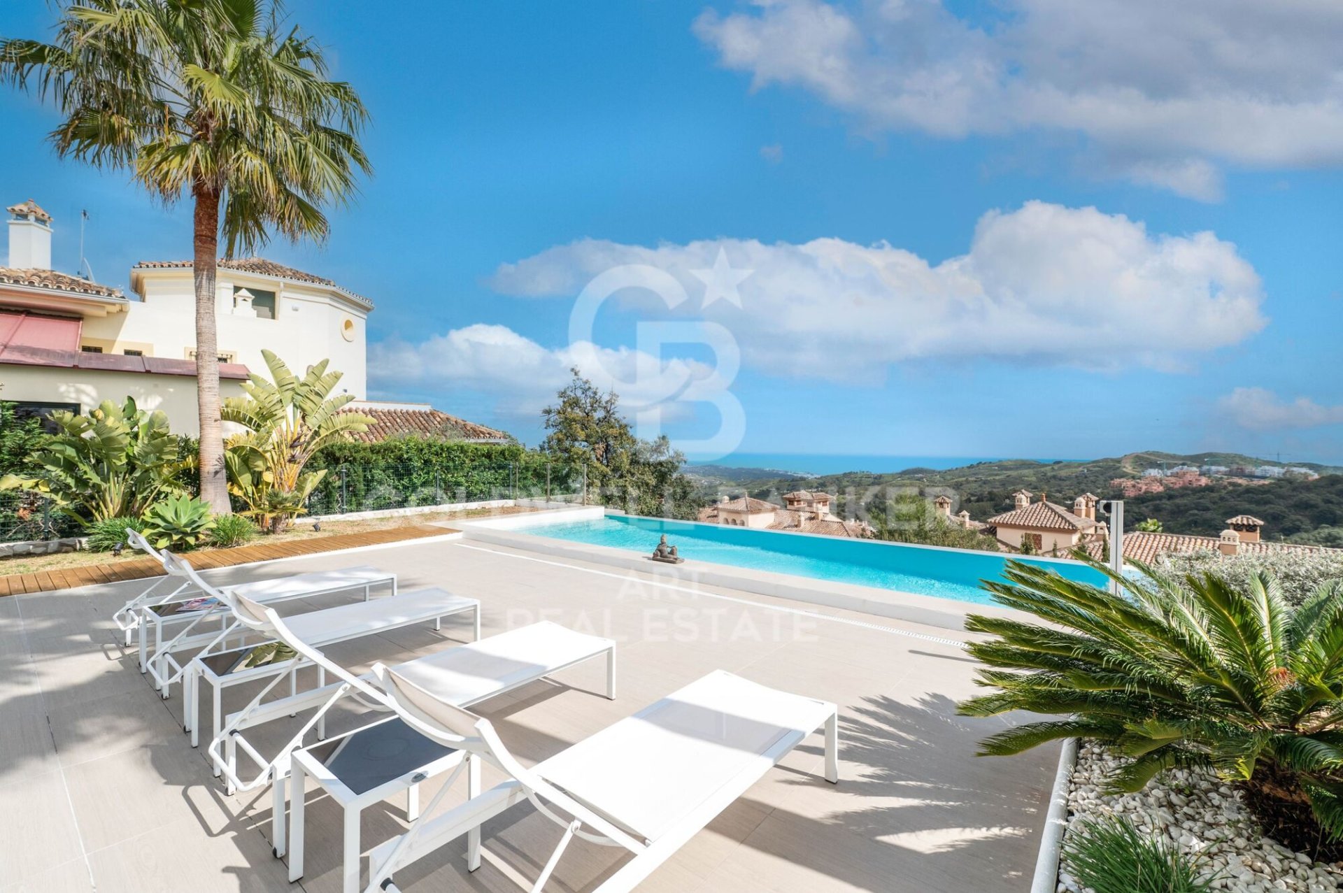 Villa in Ojen, Malaga, Spain 5 bedrooms, 527 sq.m. No. 159071
