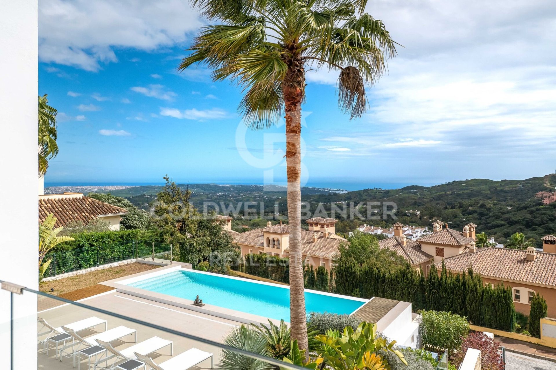 Villa in Ojen, Malaga, Spain 5 bedrooms, 527 sq.m. No. 159071
