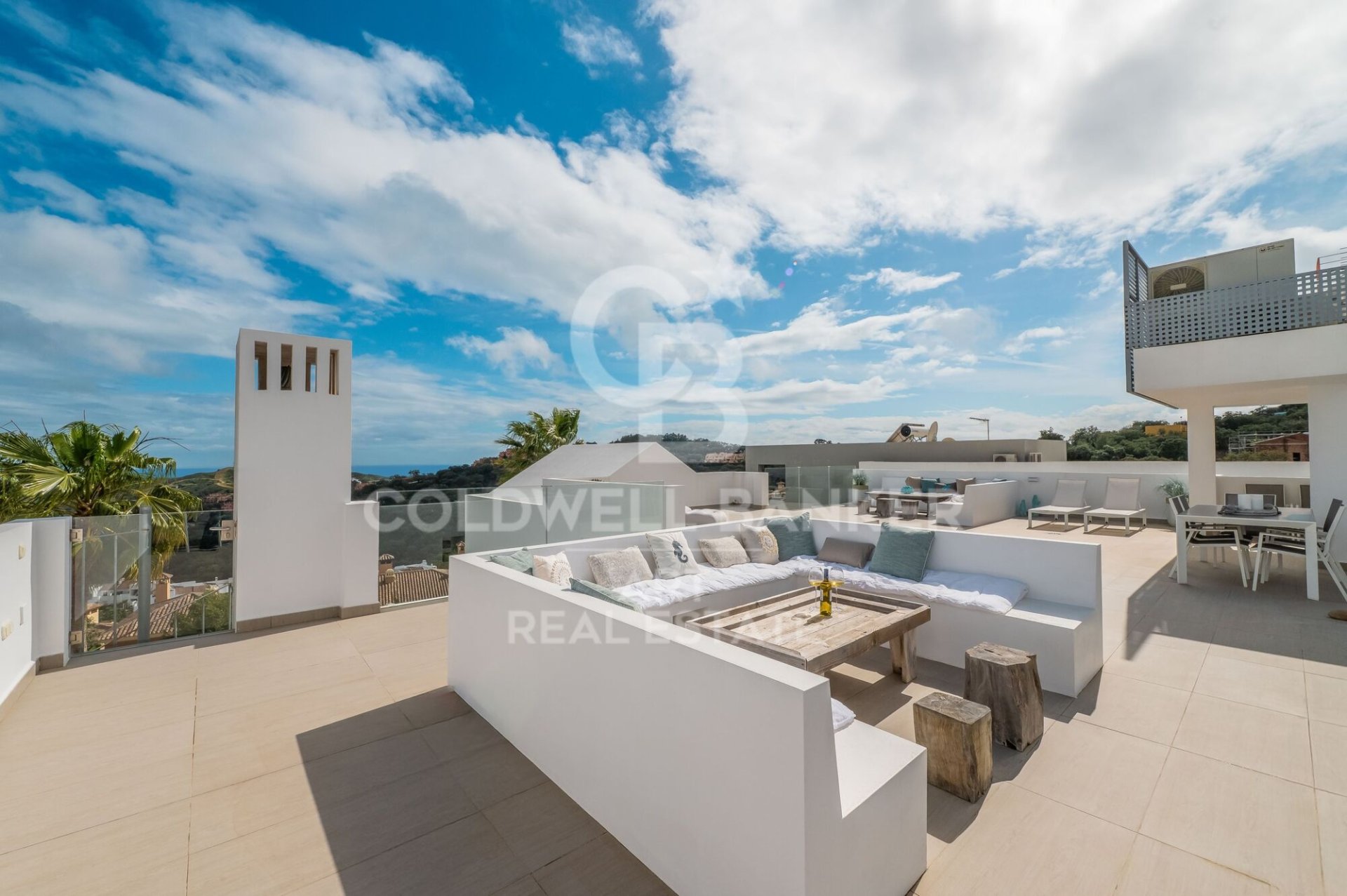 Villa in Ojen, Malaga, Spain 5 bedrooms, 527 sq.m. No. 159071