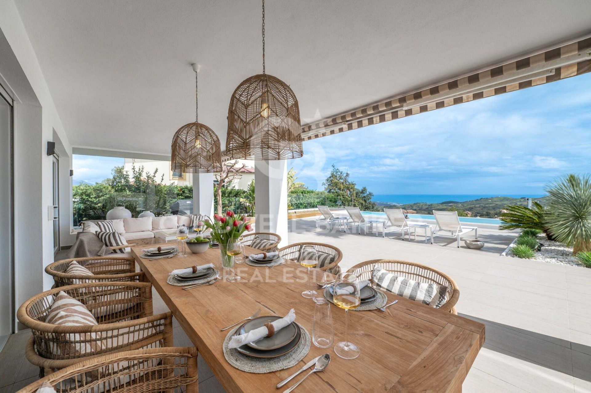Villa in Ojen, Malaga, Spain 5 bedrooms, 527 sq.m. No. 159071