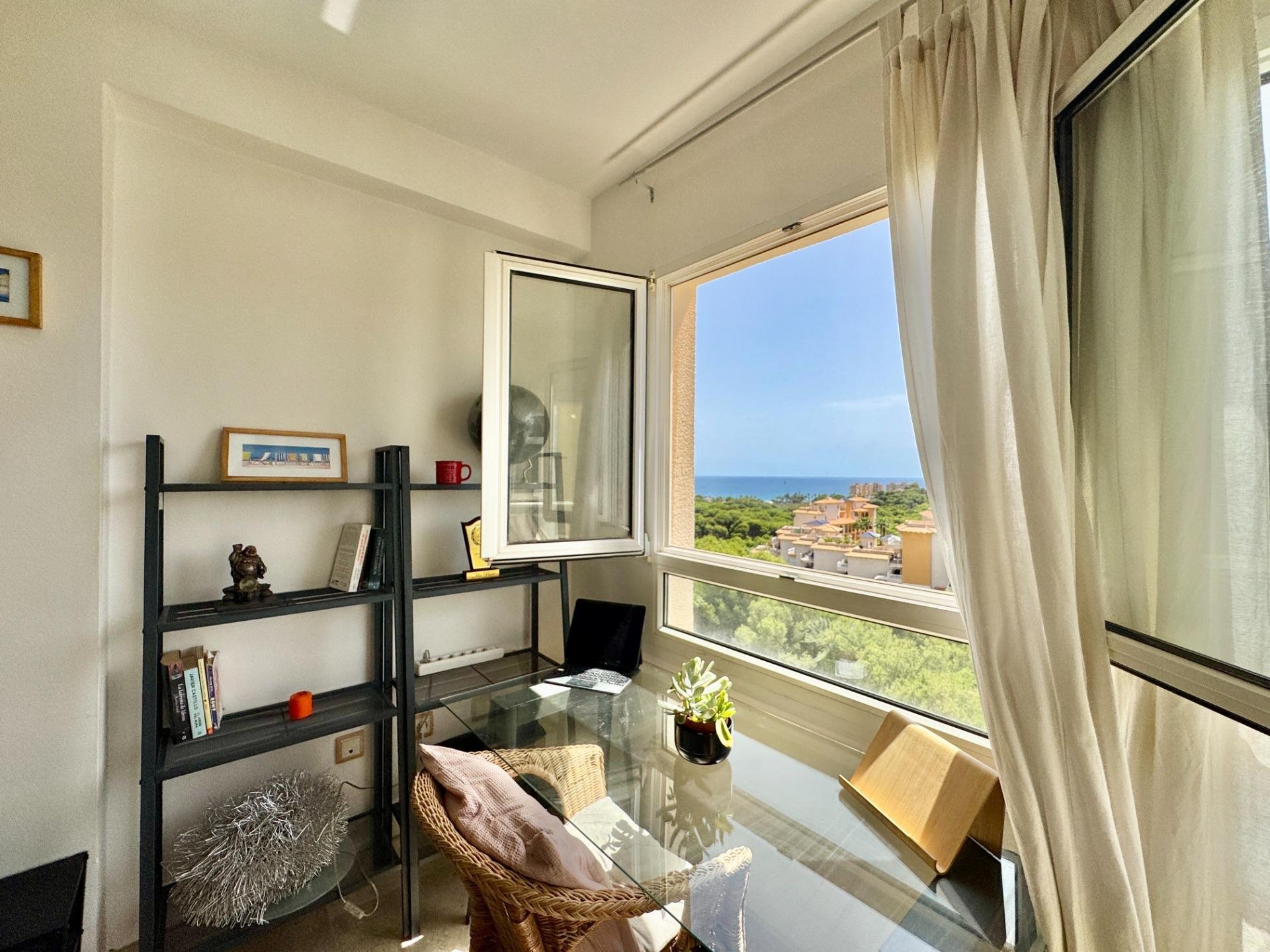 Appartamento a Dehesa De Campoamor, Alicante, Spagna 2 camere da letto, 55 mq. N° 194987