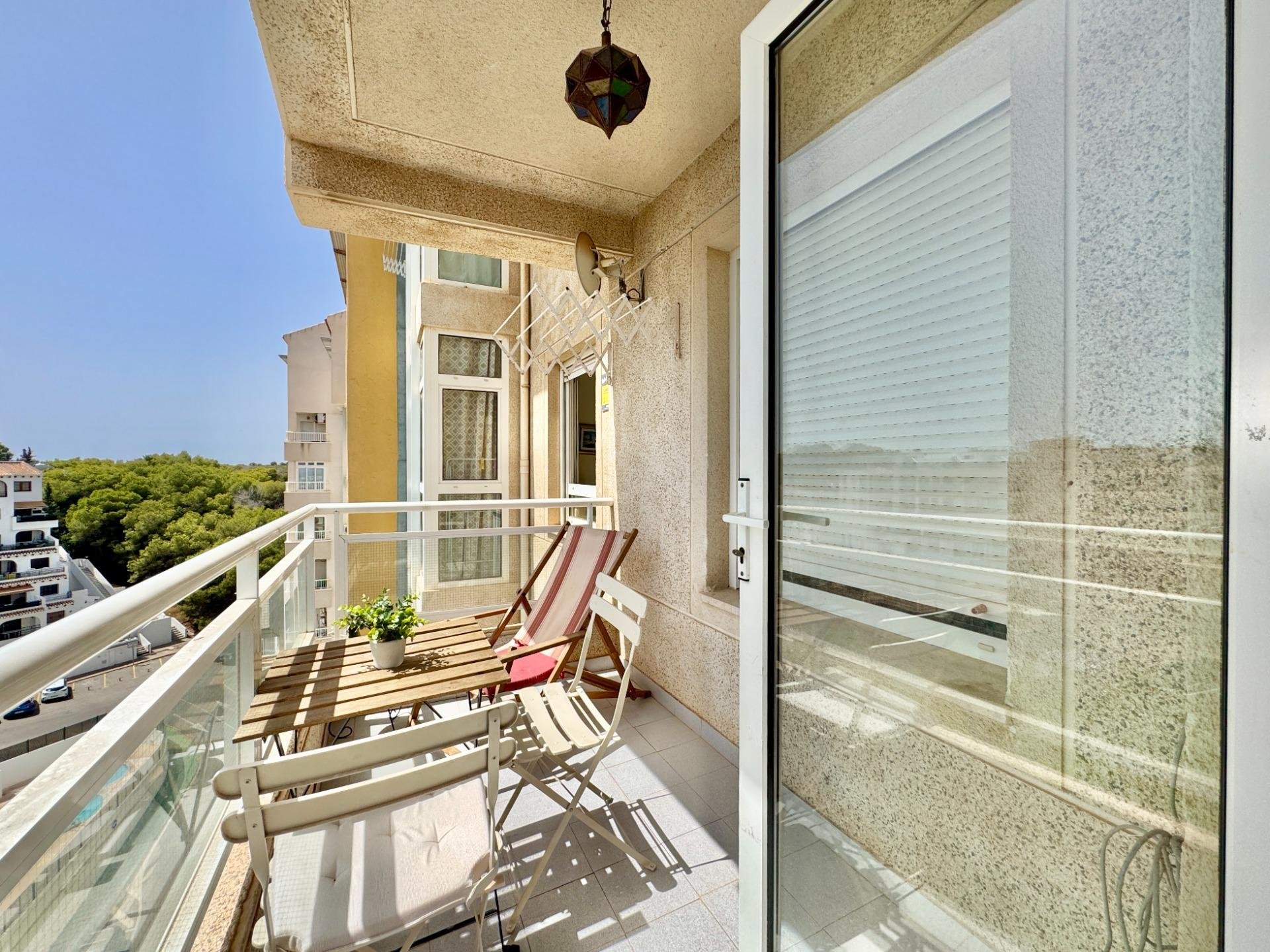 Appartamento a Dehesa De Campoamor, Alicante, Spagna 2 camere da letto, 55 mq. N° 194987
