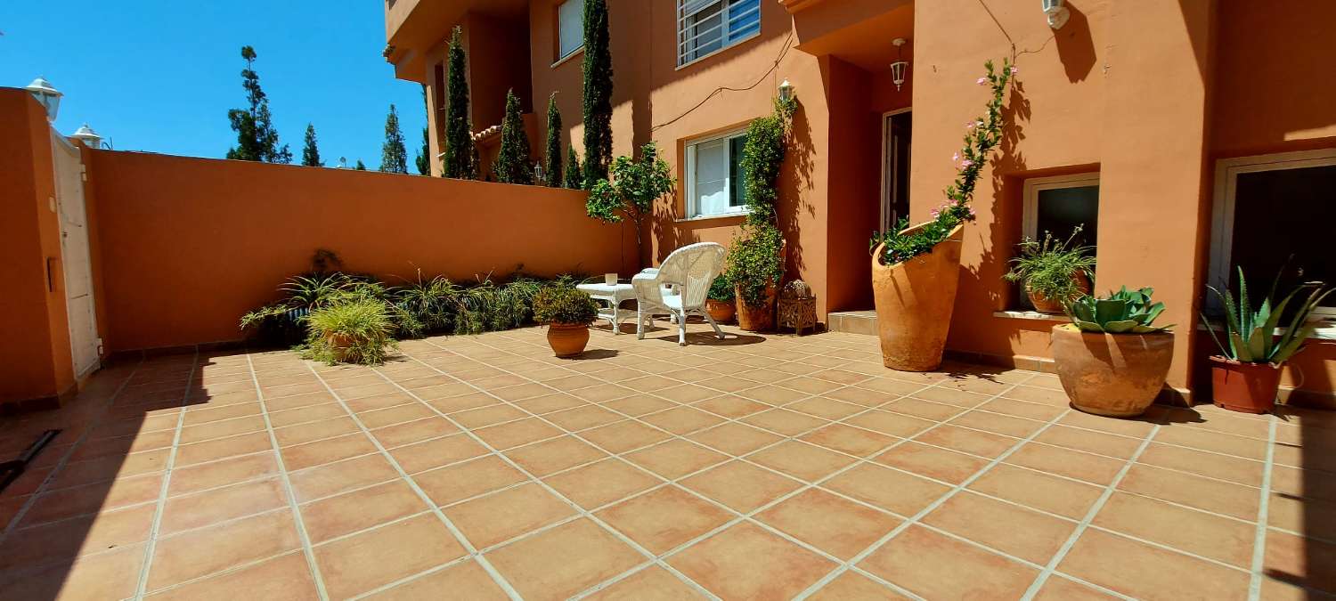 Villa à Calpe, Alicante, Espagne 4 chambres, 257 m2 No. 194990