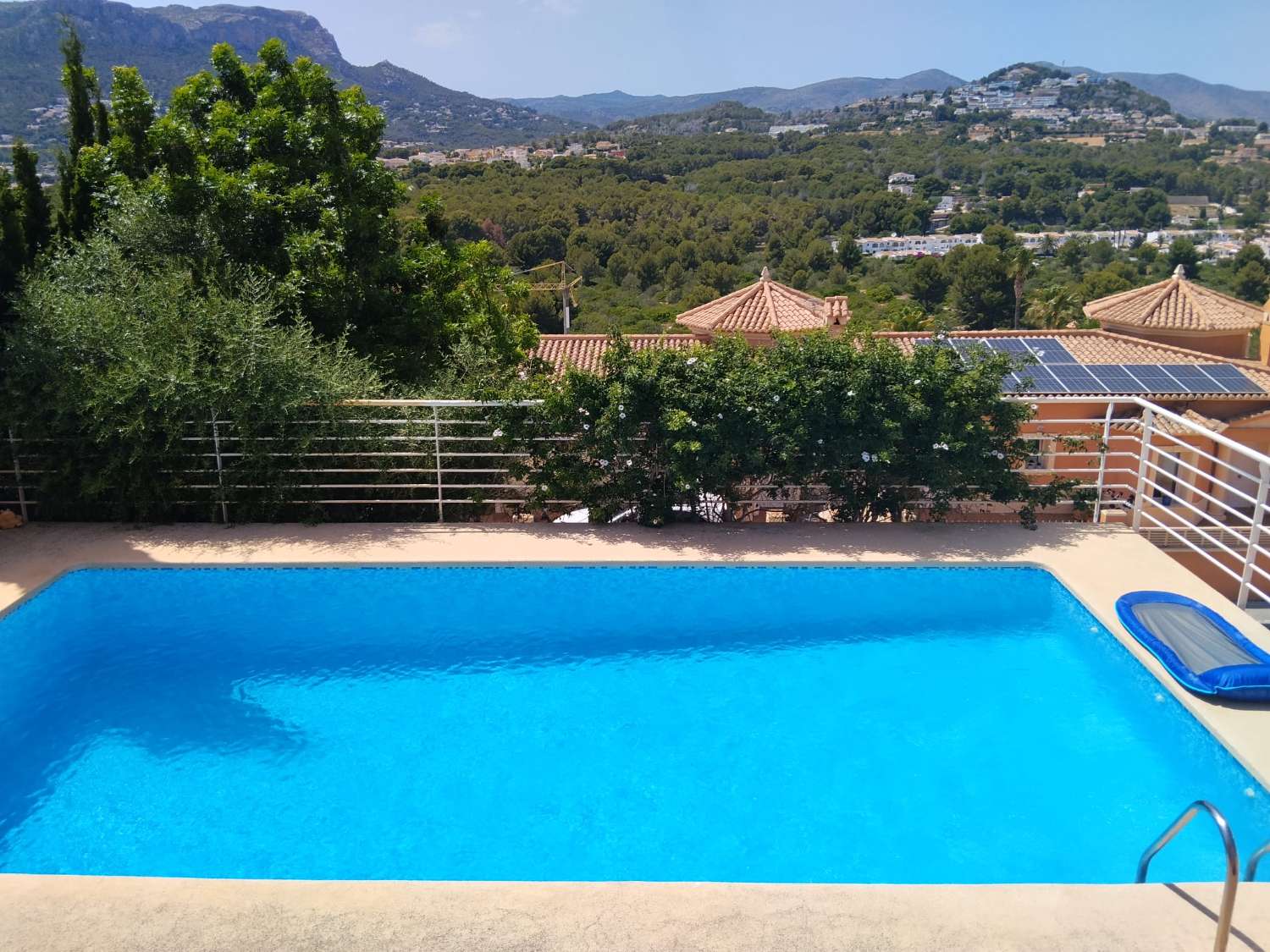 Villa à Calpe, Alicante, Espagne 4 chambres, 257 m2 No. 194990