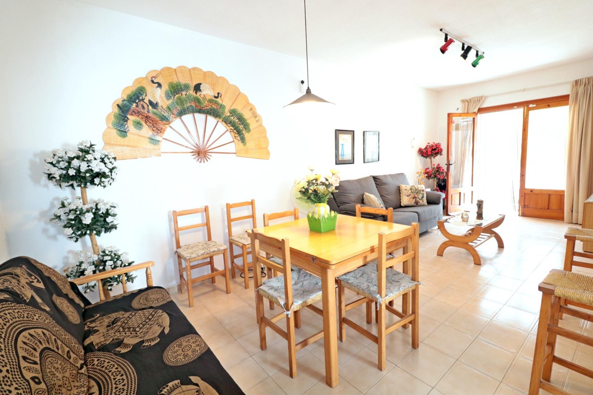 Bungalow à Torrevieja, Alicante, Espagne 3 chambres, 80 m2 No. 194988