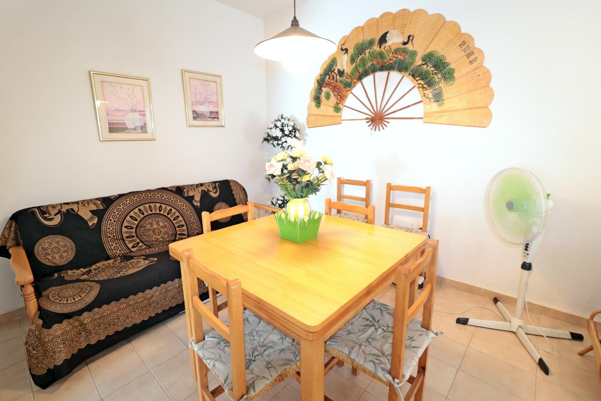 Bungalow à Torrevieja, Alicante, Espagne 3 chambres, 80 m2 No. 194988