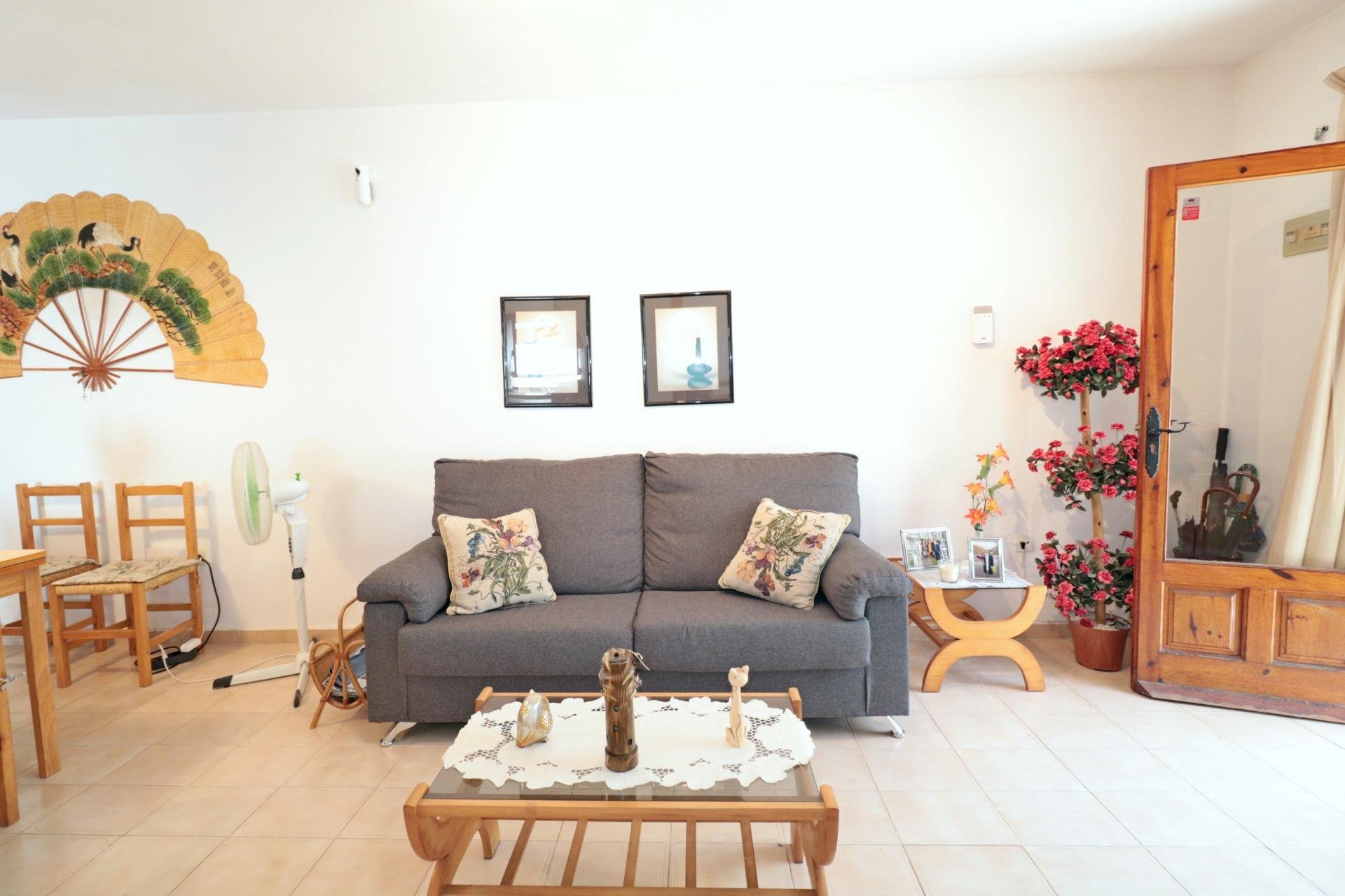 Bungalow à Torrevieja, Alicante, Espagne 3 chambres, 80 m2 No. 194988