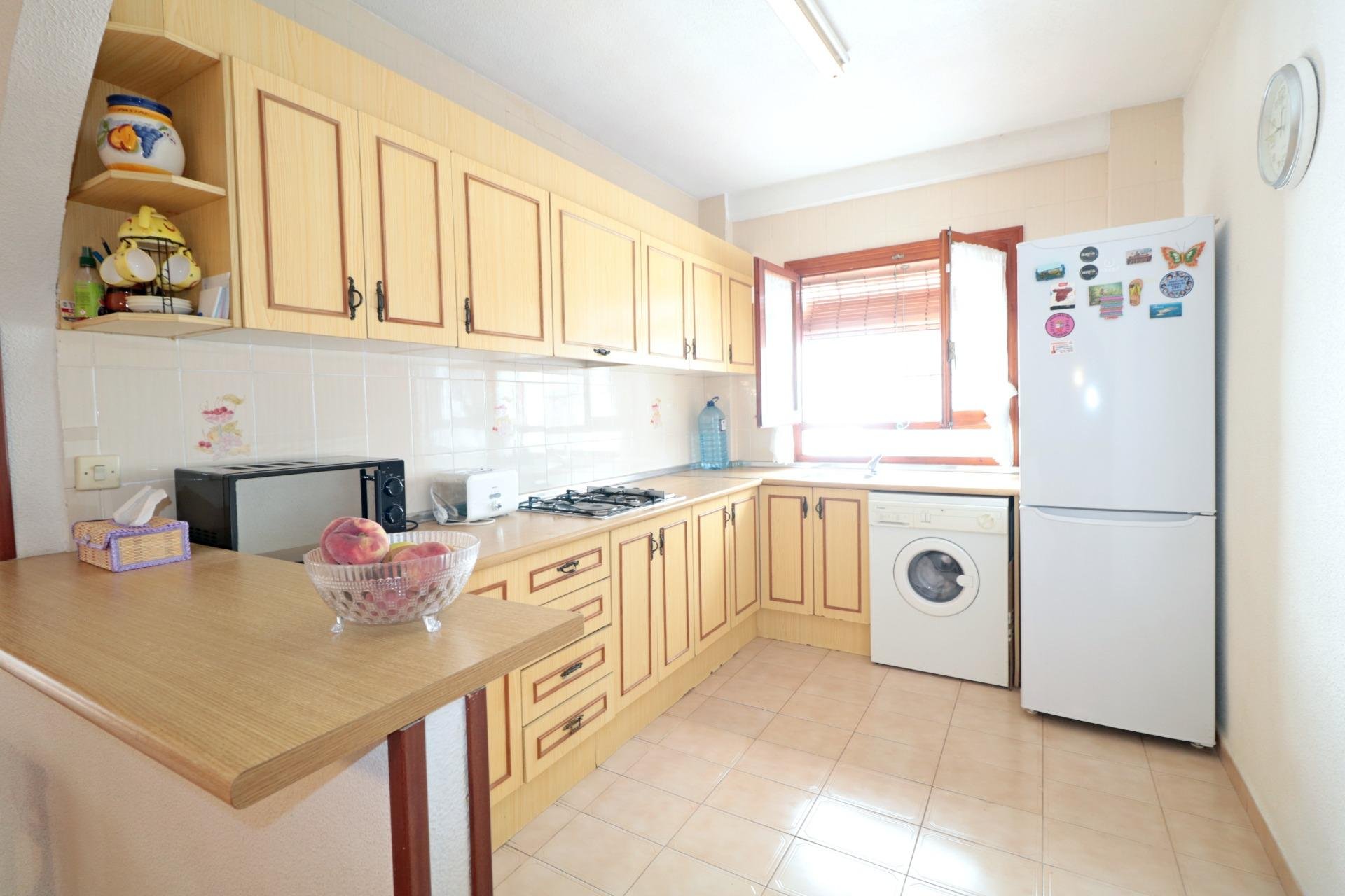 Bungalow à Torrevieja, Alicante, Espagne 3 chambres, 80 m2 No. 194988