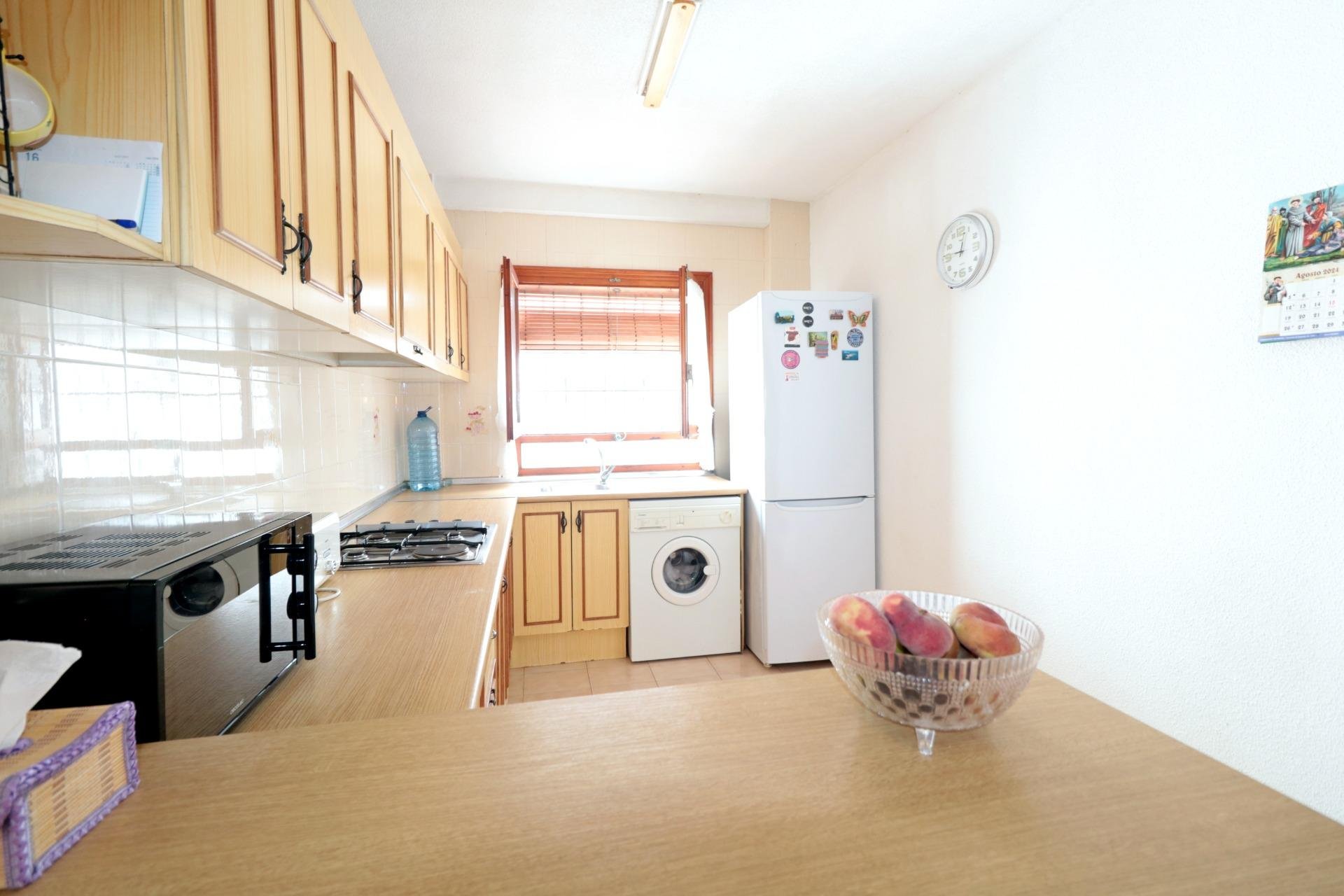 Bungalow à Torrevieja, Alicante, Espagne 3 chambres, 80 m2 No. 194988