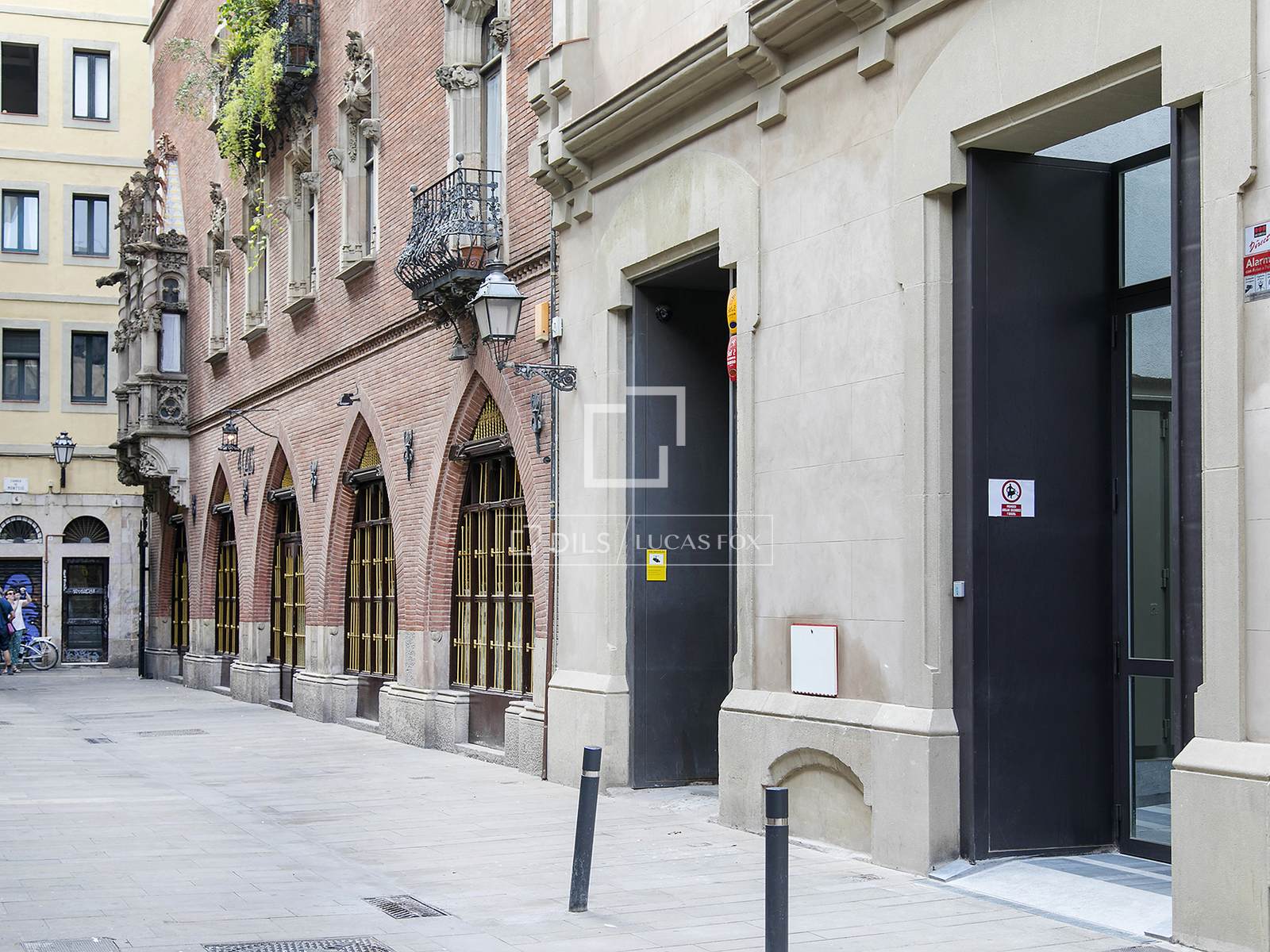 Apartment in Barcelona, Spain 3 bedrooms, 170 sq.m. No. 150474