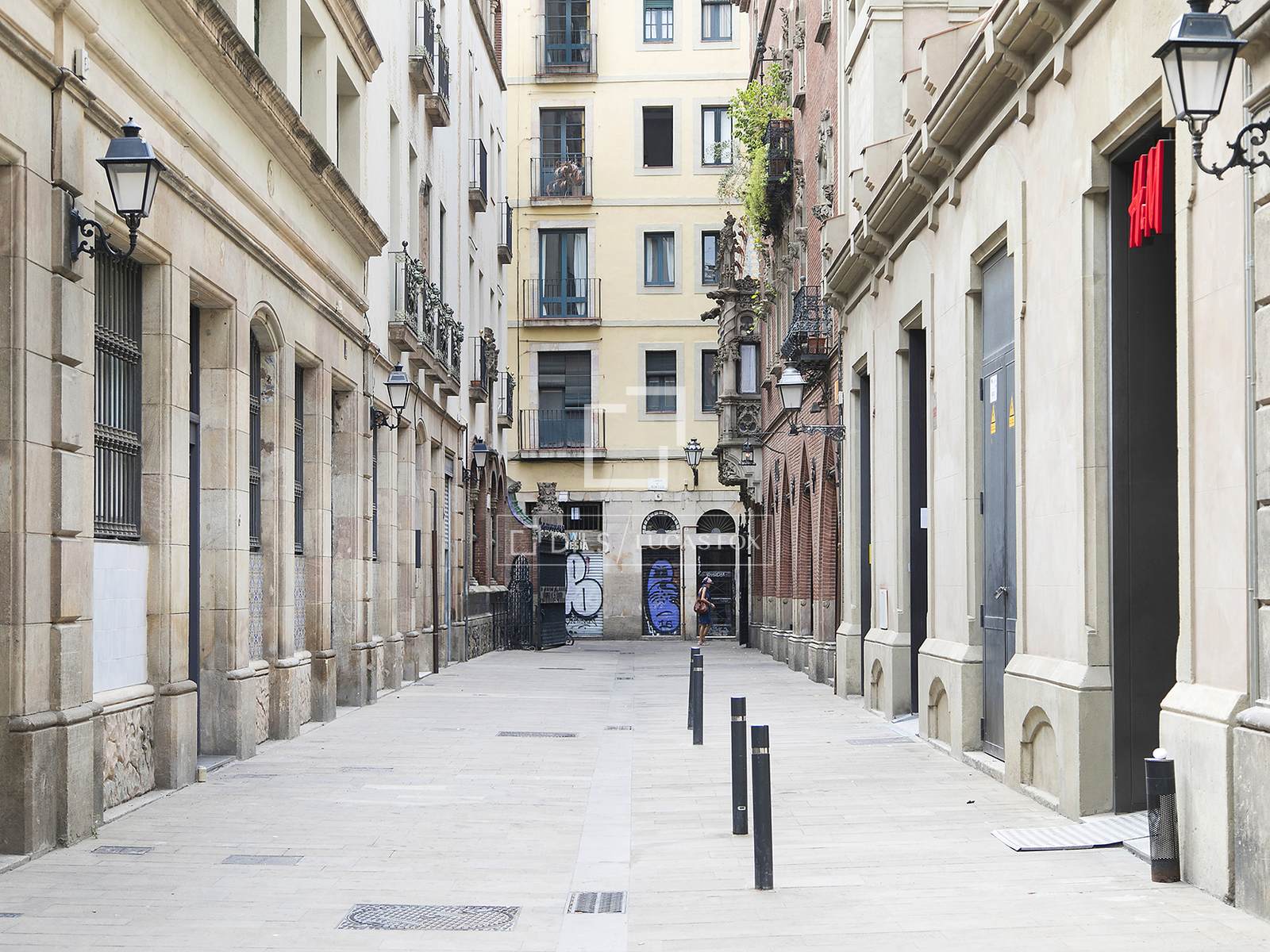 Apartment in Barcelona, Spain 3 bedrooms, 170 sq.m. No. 150474