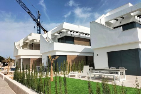 Villa Pilar de la Horadada, Alicante, Spānijā 3 istabas, 120 m2 Nr. 135172