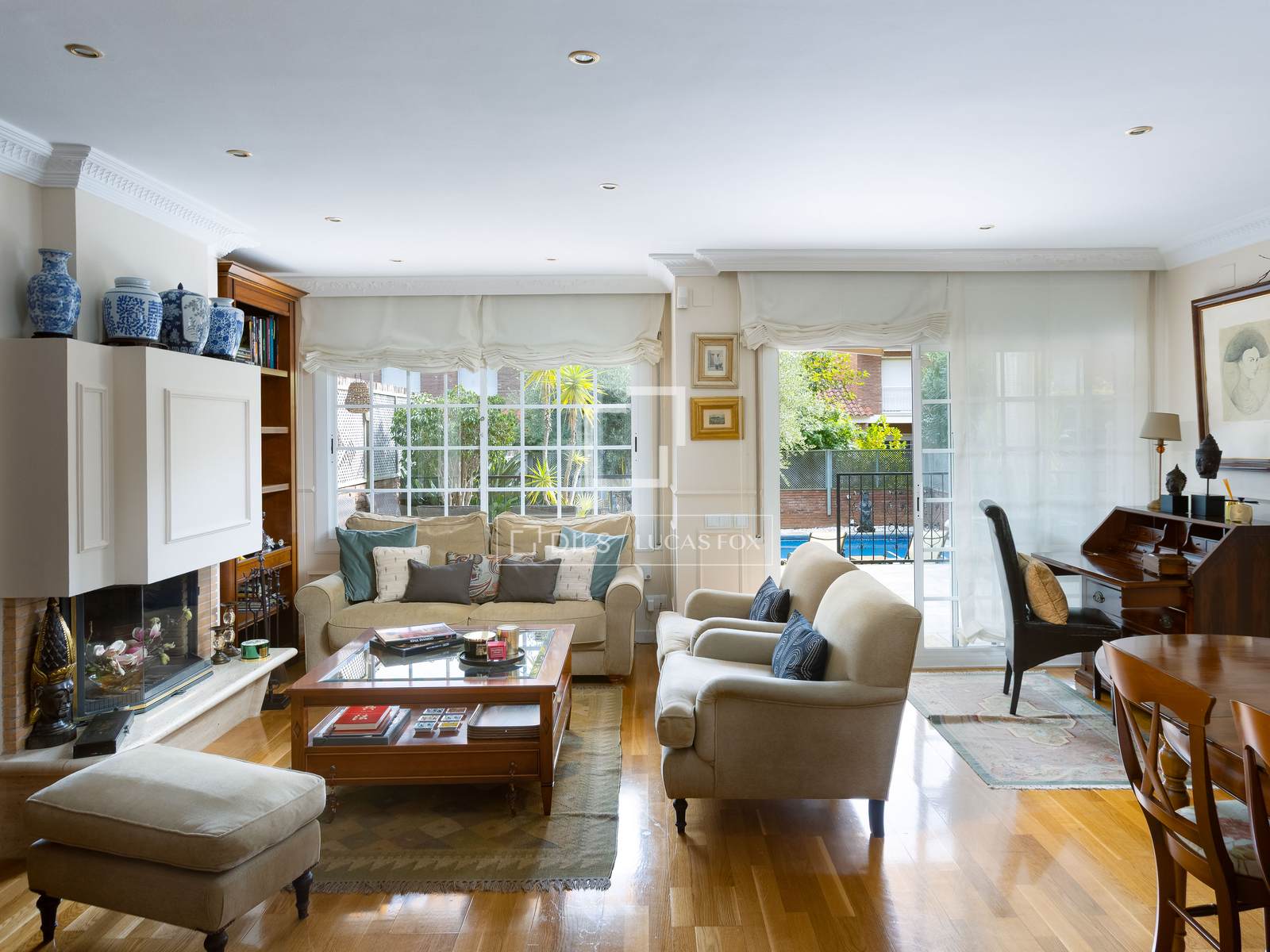 Huvila Premia De Mar, Barcelona, Espanja 5 makuuhuonetta, 270 m2 No. 150957