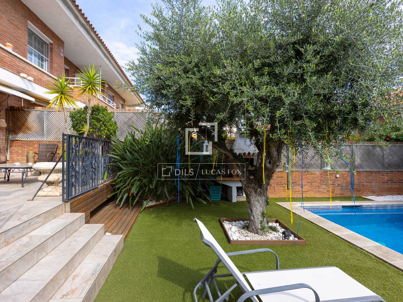 Huvila Premia De Mar, Barcelona, Espanja 5 makuuhuonetta, 270 m2 No. 150957