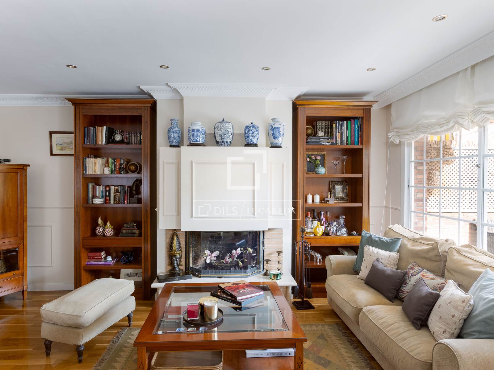 Huvila Premia De Mar, Barcelona, Espanja 5 makuuhuonetta, 270 m2 No. 150957