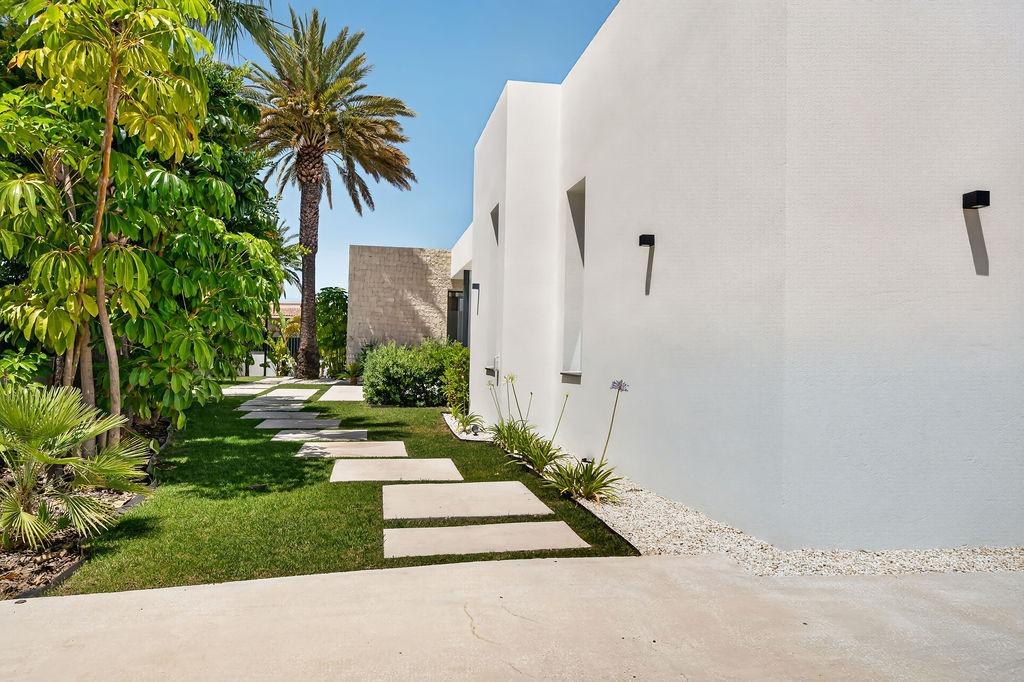 Huvila L'Alfàs del Pi, Alicante, Espanja 4 makuuhuonetta, 830.55 m2 No. 183106