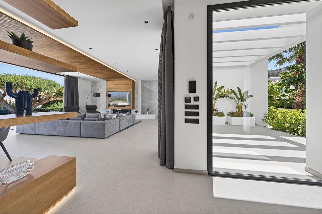 Huvila L'Alfàs del Pi, Alicante, Espanja 4 makuuhuonetta, 830.55 m2 No. 183106