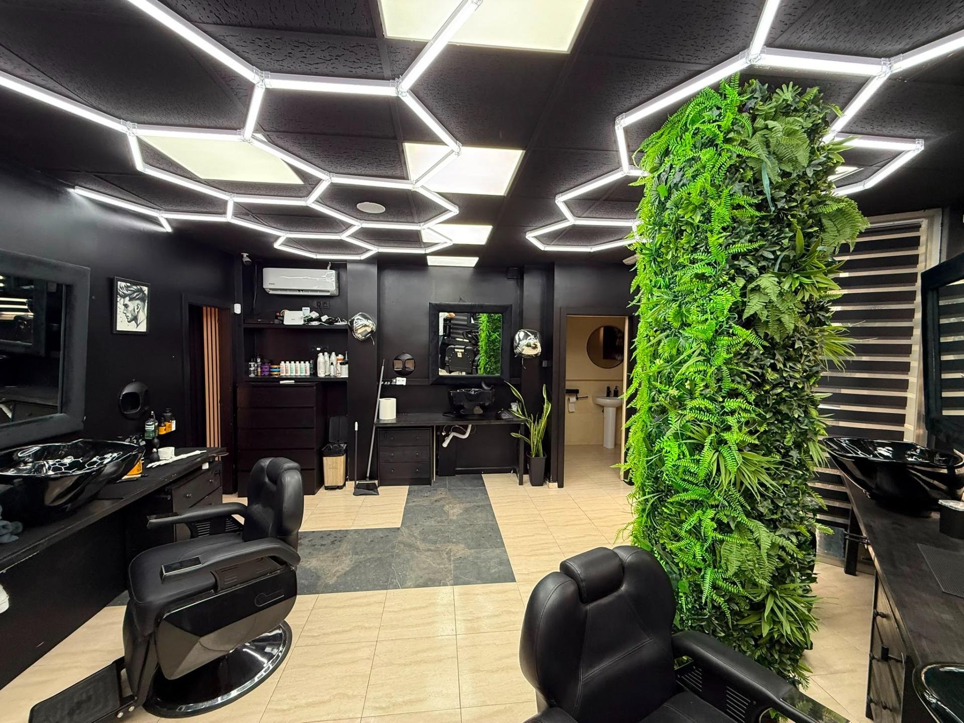 Commercial property à Alicante, Espagne 77 m2 No. 183103