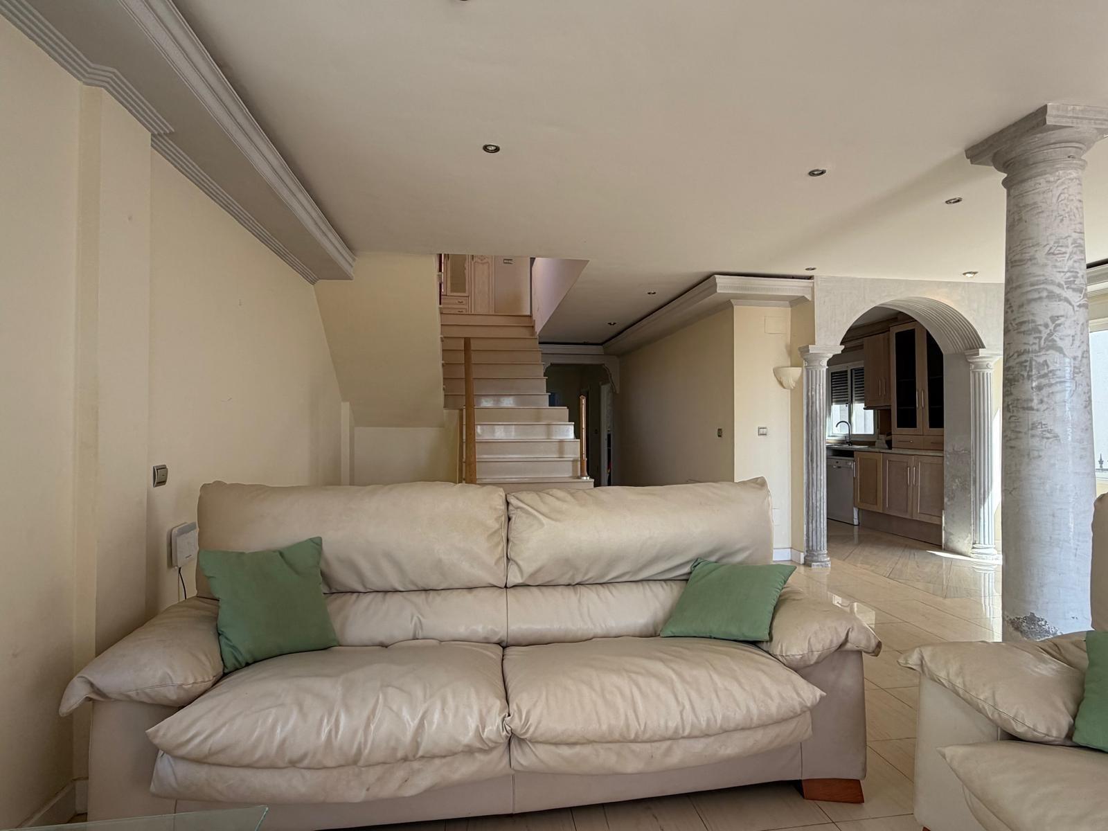 Villa in Jacarilla, Alicante, Spanien 6 Schlafzimmer, 400 m2 Nr. 186855