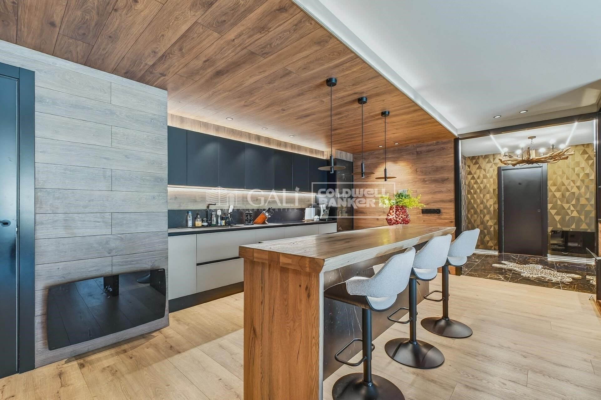 Dzīvoklis Principado De Andorra (Ninguna Poblacion Tiene C.P.), Lleida, Spānijā 5 istabas, 220 m2 Nr. 178670