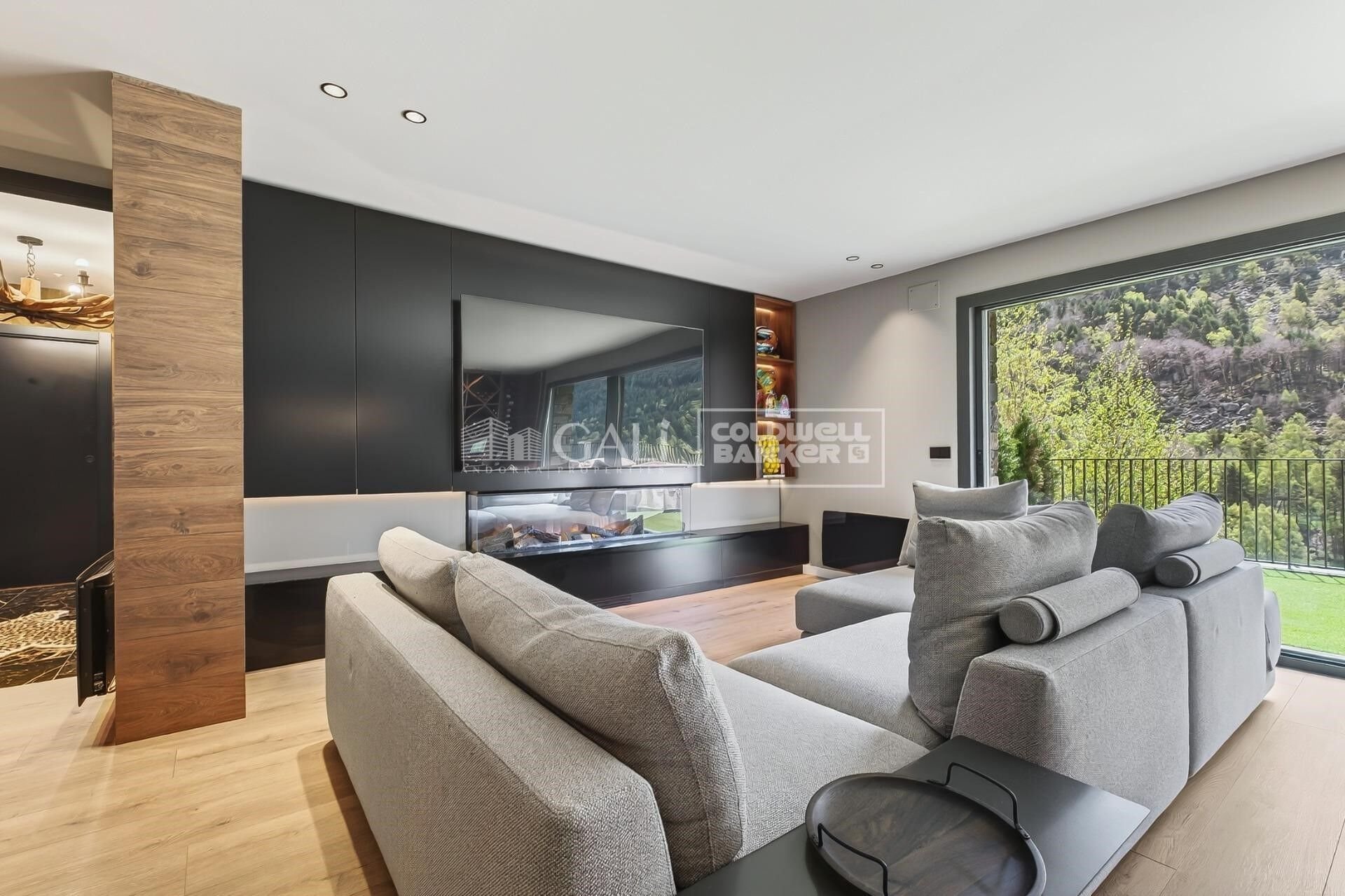 Dzīvoklis Principado De Andorra (Ninguna Poblacion Tiene C.P.), Lleida, Spānijā 5 istabas, 220 m2 Nr. 178670