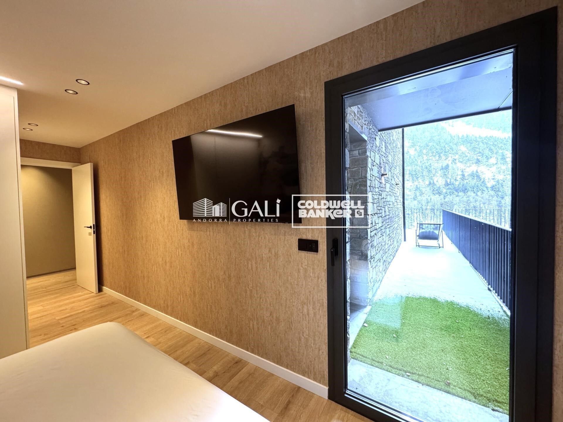 Dzīvoklis Principado De Andorra (Ninguna Poblacion Tiene C.P.), Lleida, Spānijā 5 istabas, 220 m2 Nr. 178670